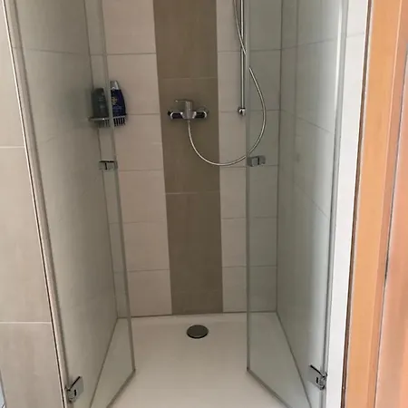 In Für Handwerker-/monteure Berufsreisende Apartment *